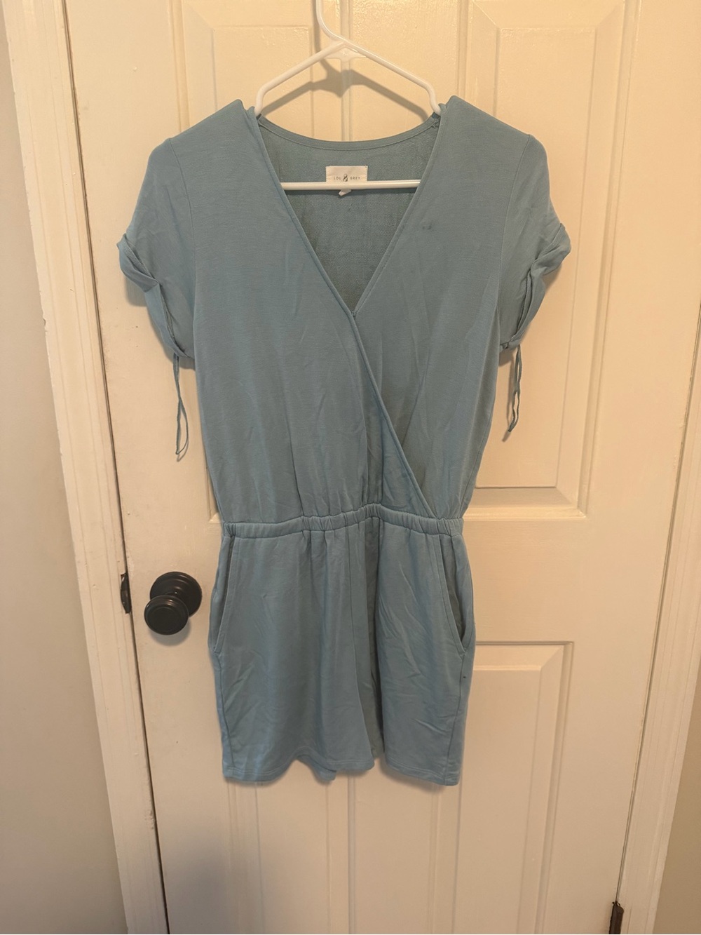 Super soft Lou & Grey Soft Knit Wrap Romper size Xs - Picture 2 of 8